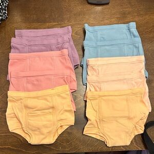 Hanna Anderson training underwear, XS